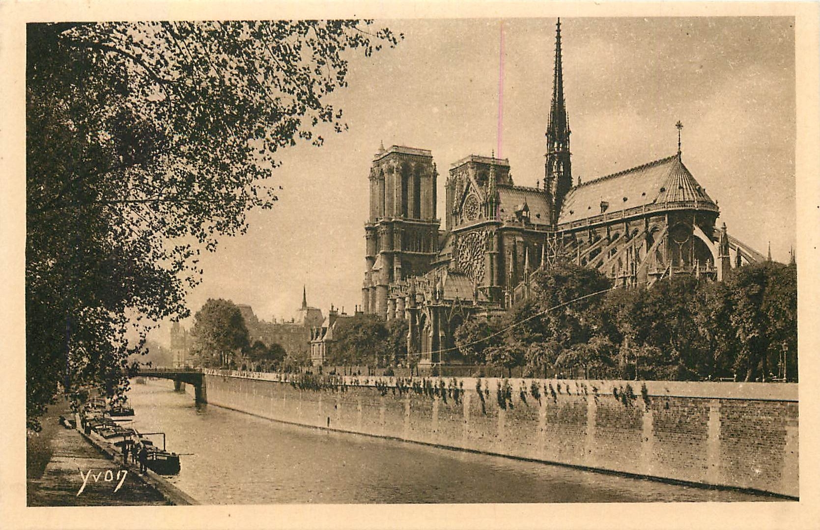 CPA Paris en flanant Notre Dame et le Square de l'Archeveche 