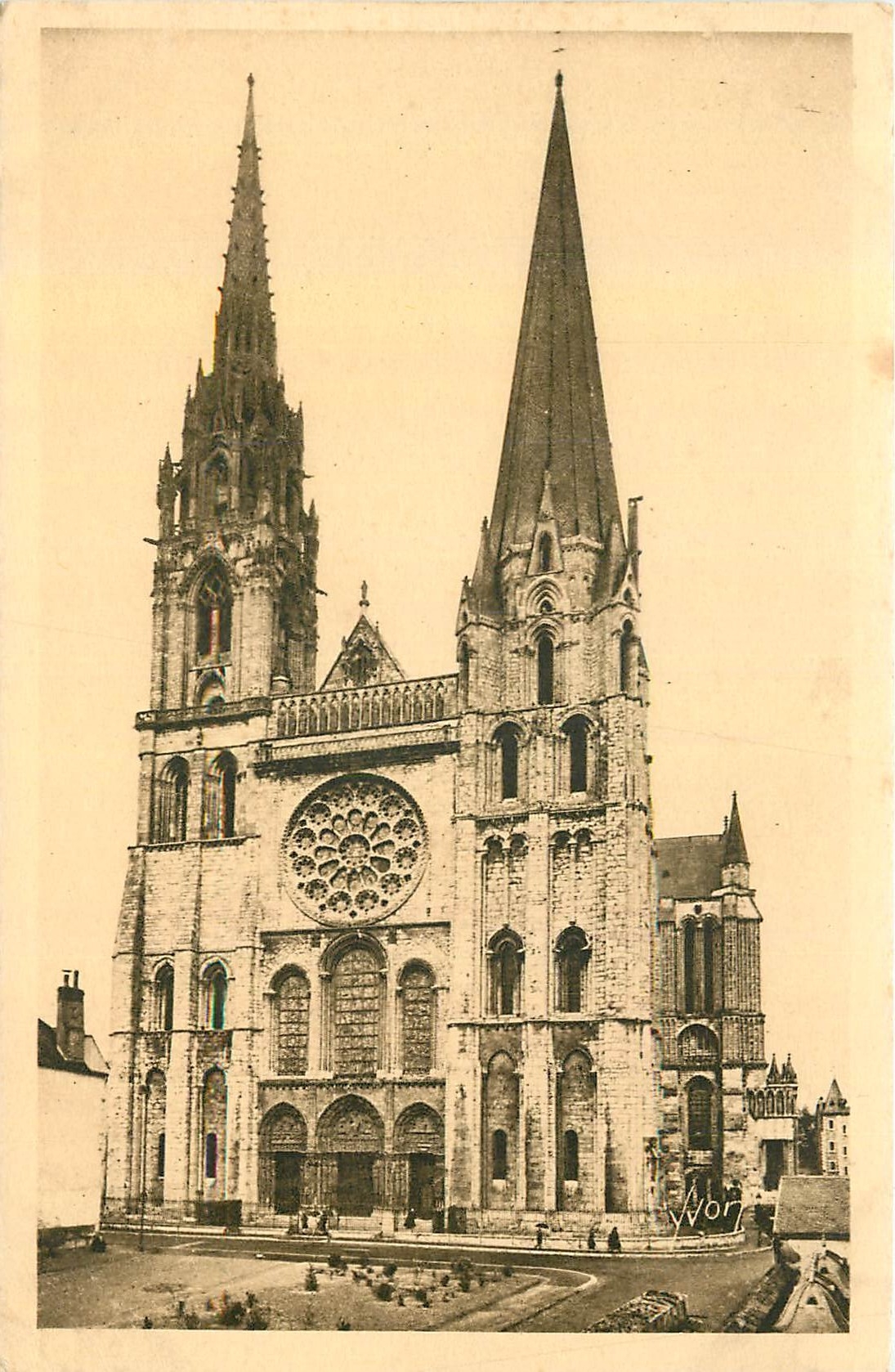 CPA La Douce France Chartres La Cathedrale 
