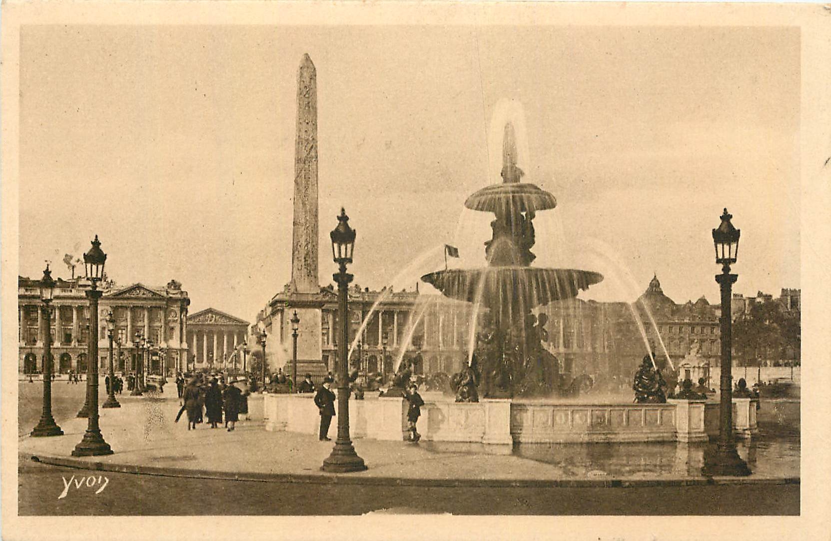 CPA Paris en flanant Place de la Concorde 