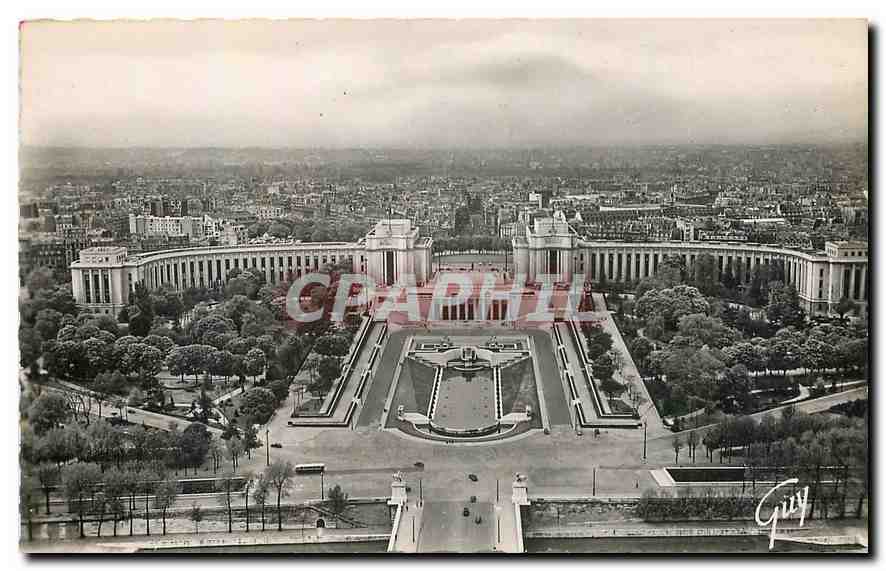 CPA Paris et ses Merveilles vue generale du Palais de Chaillot 