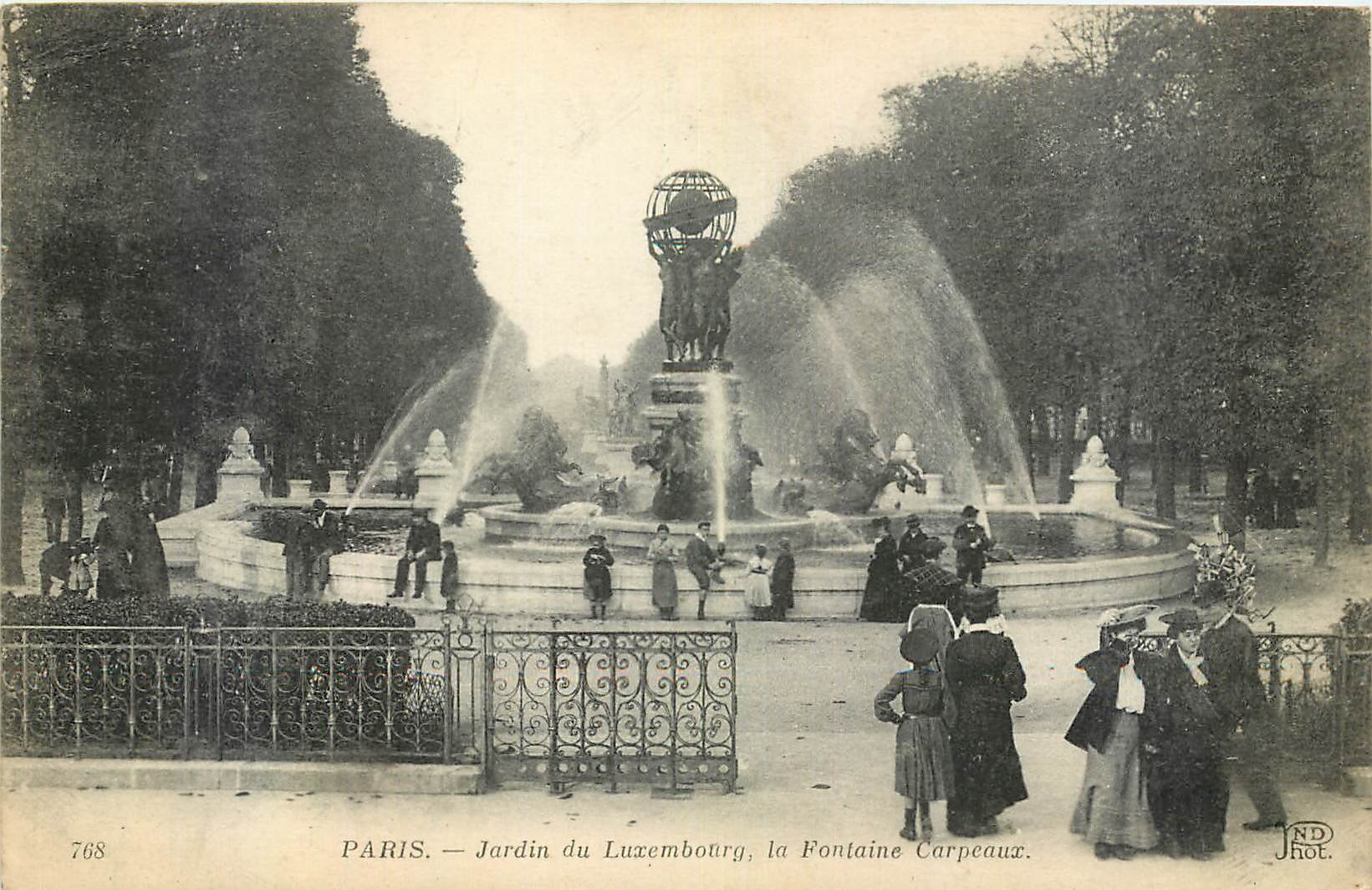 CPA Paris Jardin du Luxembourg la Fontaine Carpeaux 