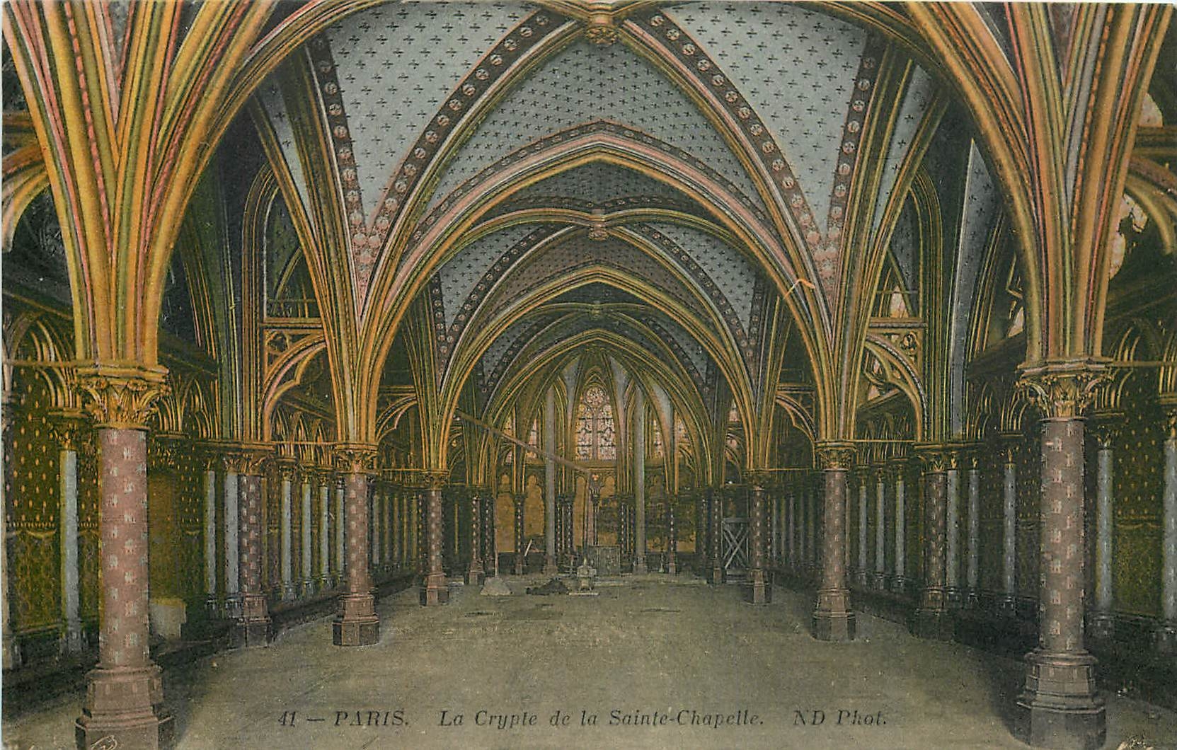 CPA Paris la Crypte de la Sainte Chapelle 