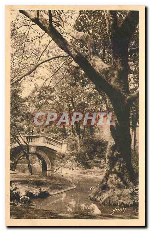 CPA Paris en Flanant le Parc Monceau 