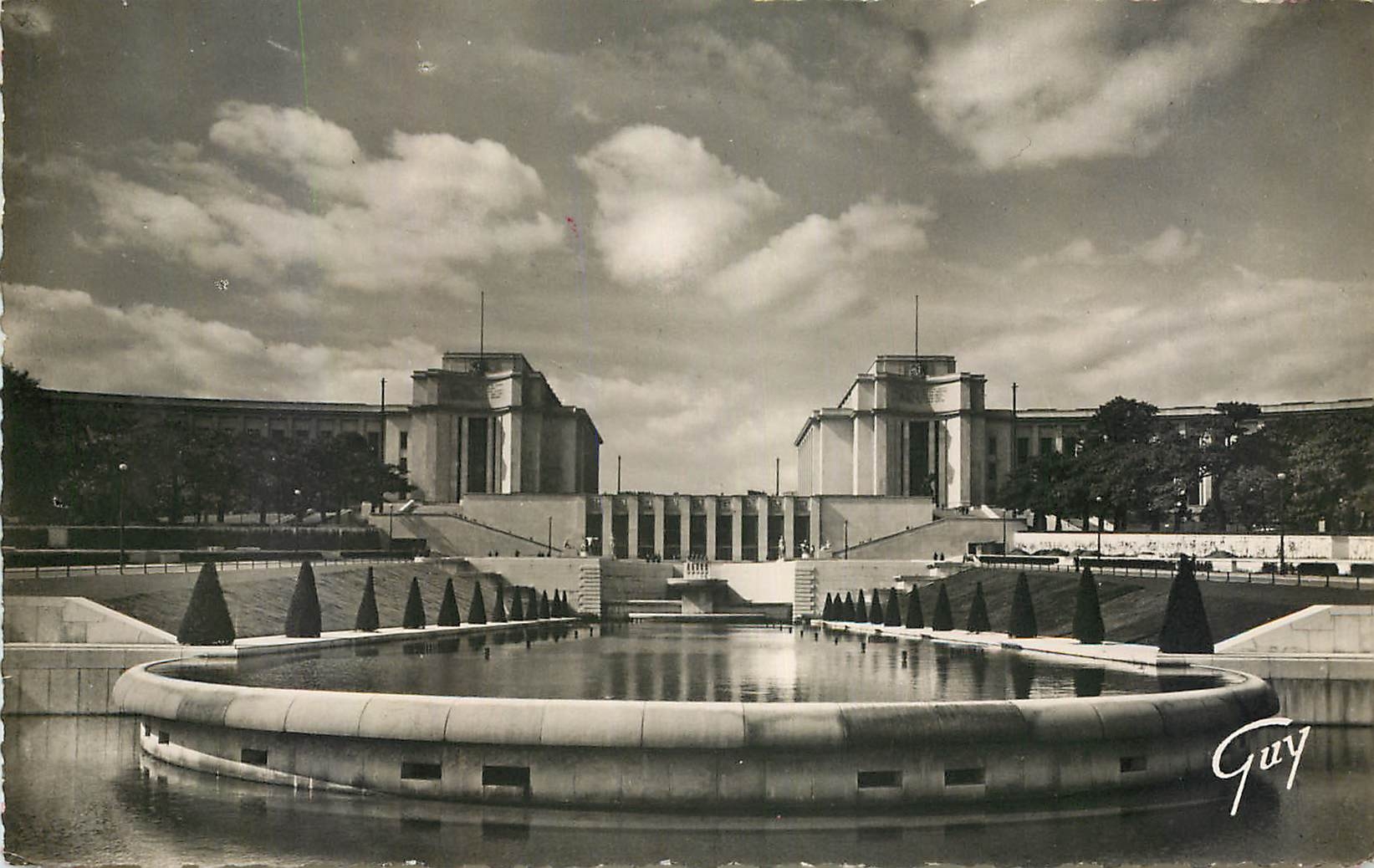 CPA Paris et ses Merveilles le Palais de Chaillot Azema Boileau et Carlu architectes vu des Jardins 