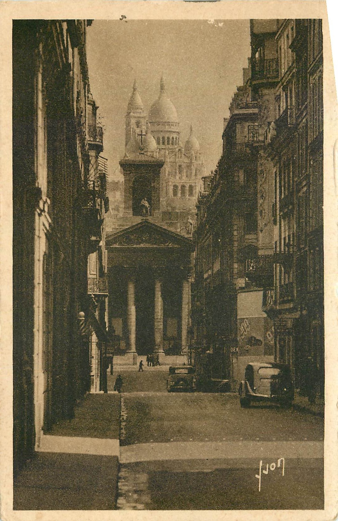 CPA Paris en Flanant le Sacre Coeur vu de la Rue Laffitte 