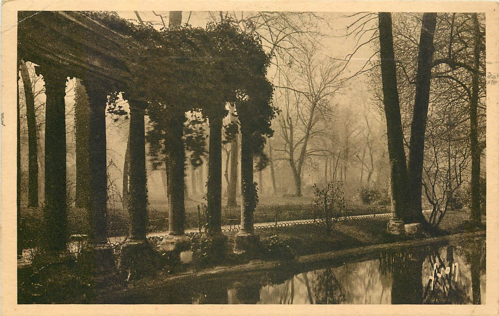CPA Paris en Flanant Parc Monceau la Colonnade 