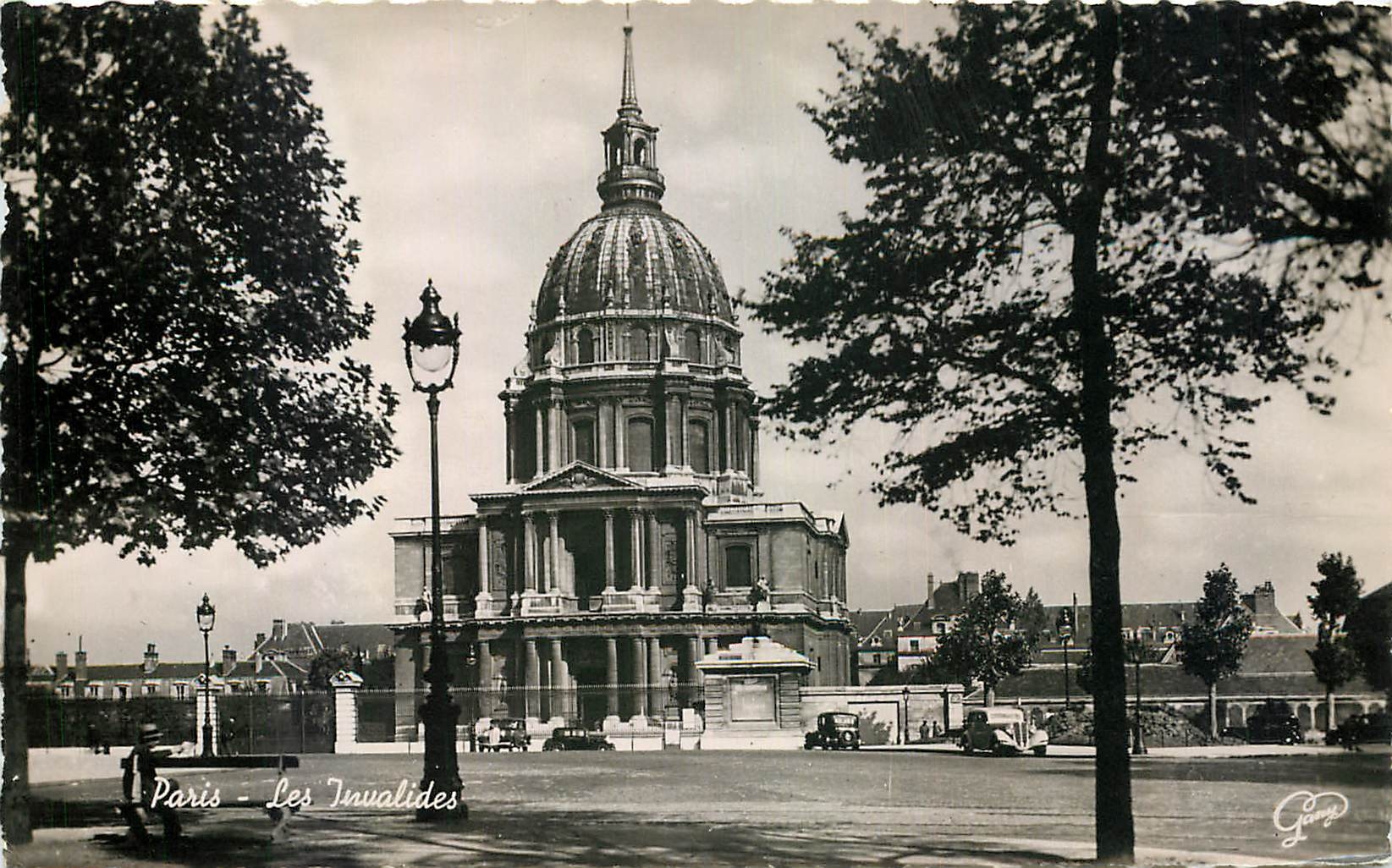 CPA Paris les Invalides 