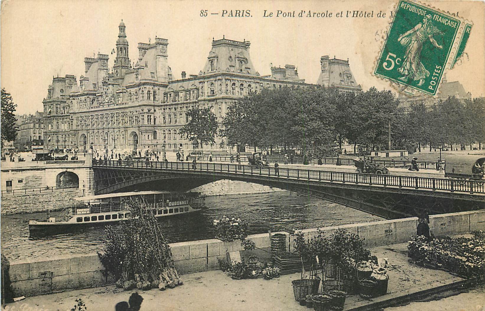 CPA Paris le Pont d'Areole et l'Hotel de 
