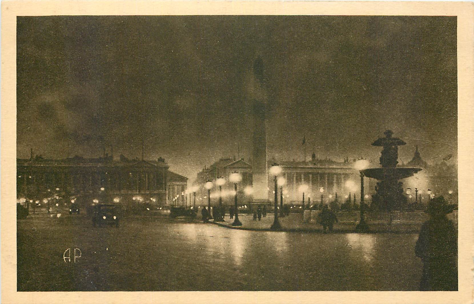 CPA Paris la Nuit Place de la Concorde et l'Obelisque 
