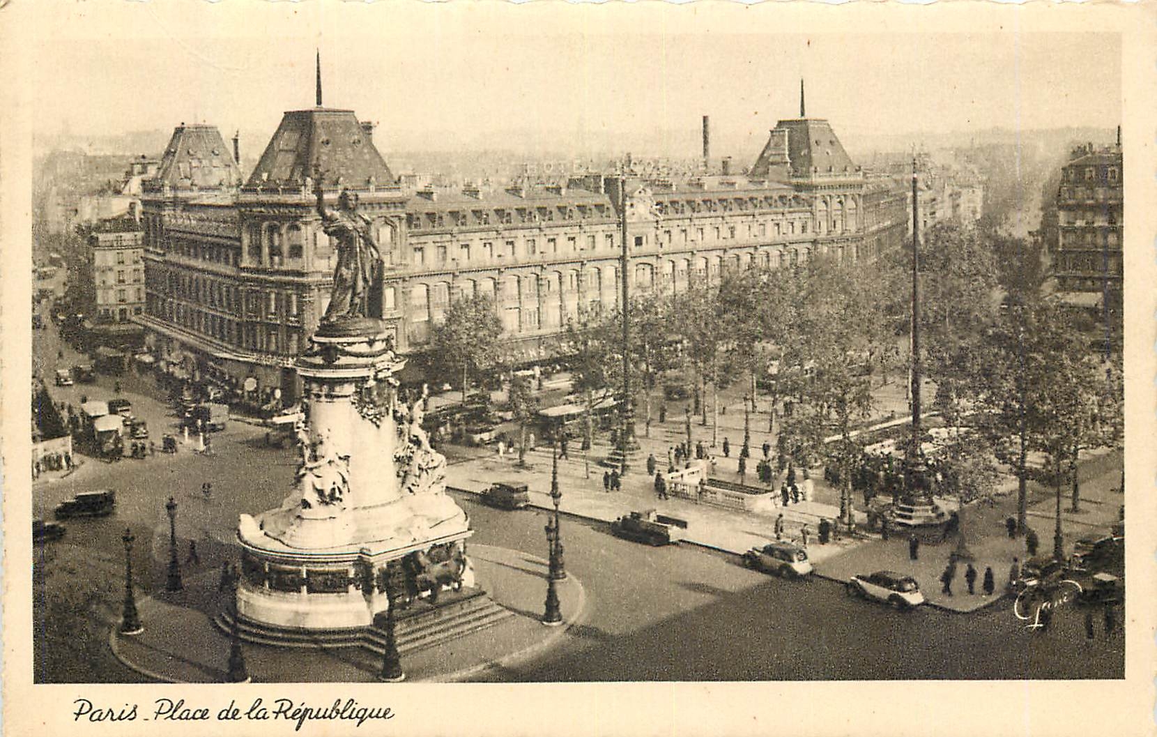 CPA Paris Place de la Republique 