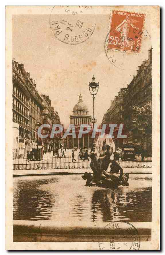 CPA Paris le Pantheon et la rue Soufflot 