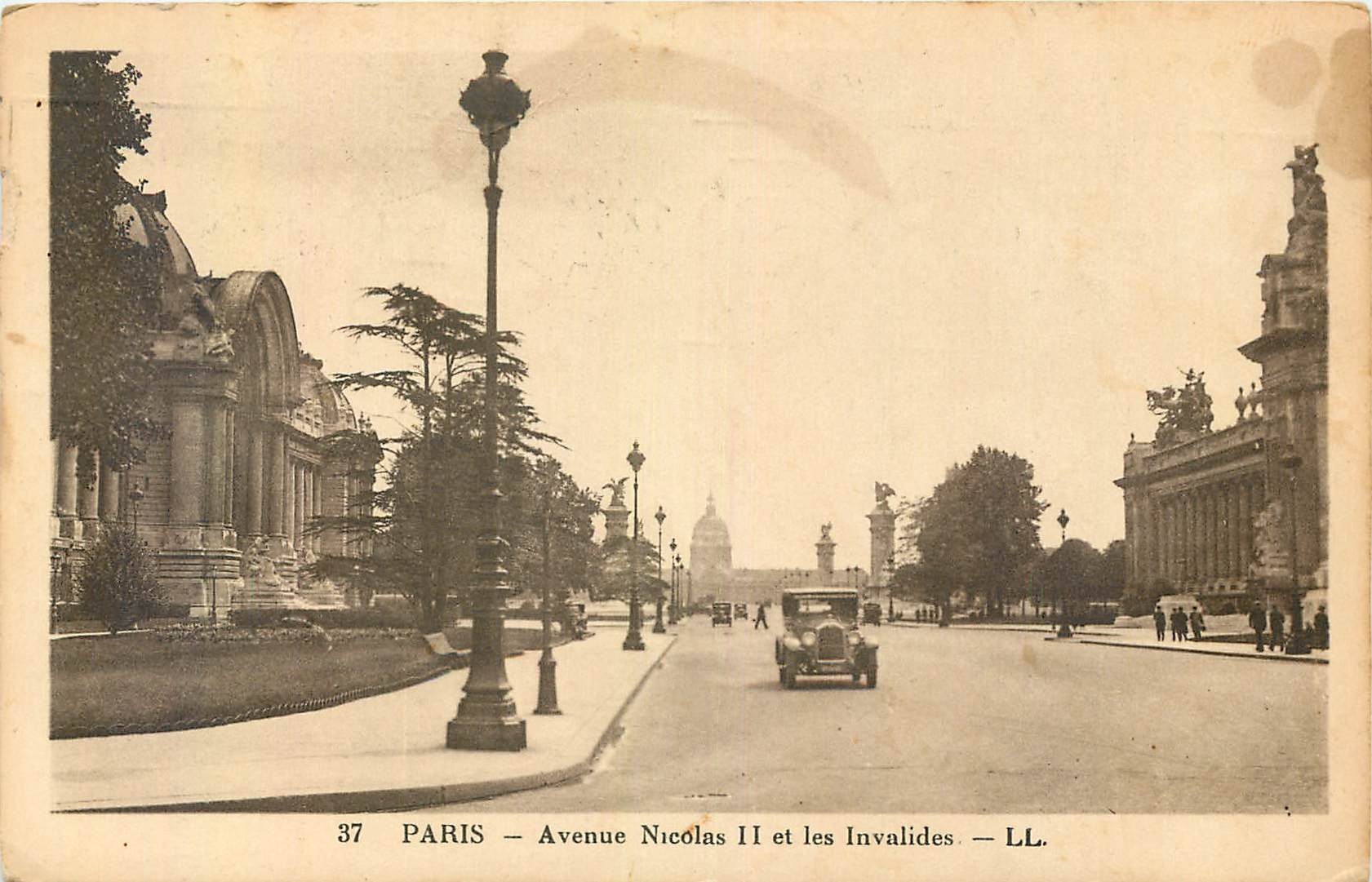 CPA Paris Avenue Nicolas II et les Inavalides 