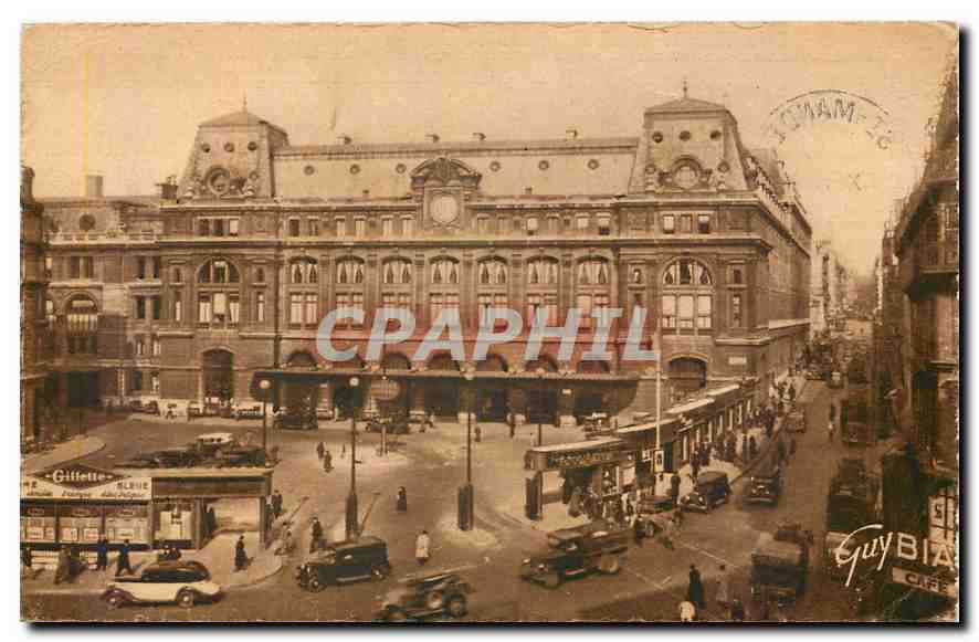 CPA Paris et ses merveilles gare Saint Lazare cour du Havre 