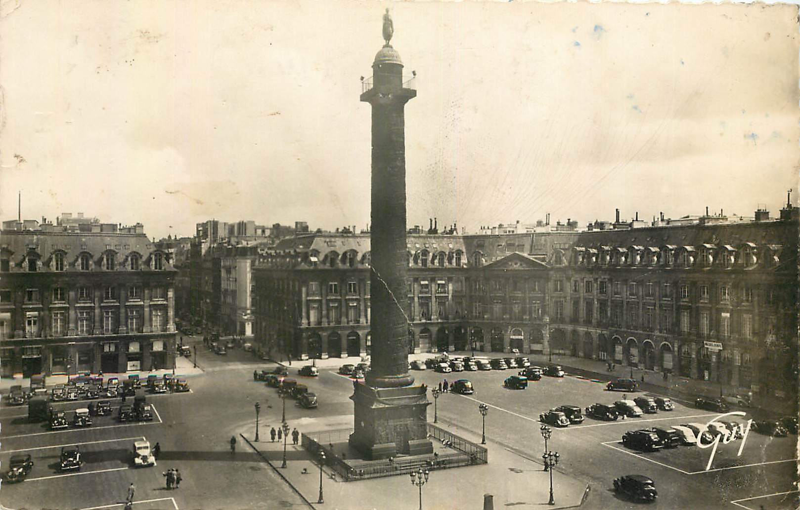 CPA Paris et ses merveilles Place Vendome et colonne de la Grande Armee 