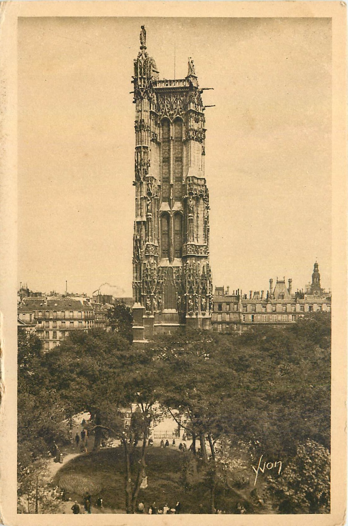 CPA Paris en flanant la Tour Saint Jacques 