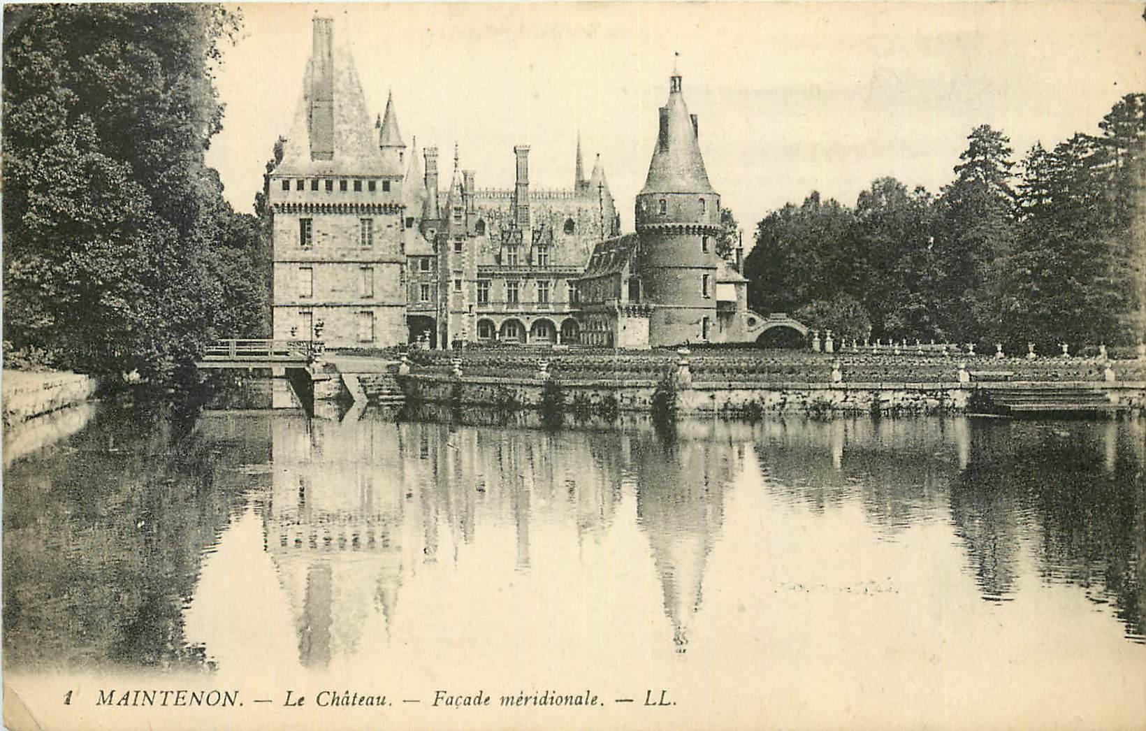 CPA Maintenon Le Chateau Facade meridionale 