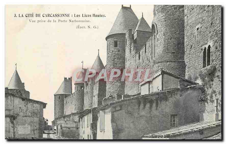 CPA La Cite de Carcassonne Les Lices Hautes Vue prise de la Porte Narbonnaise 