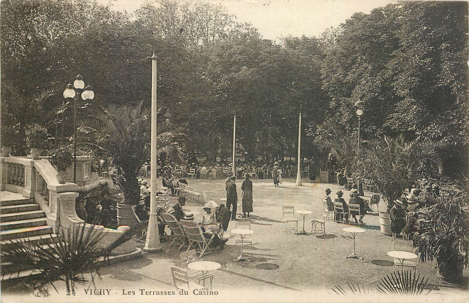 CPA Vichy les Terrasses du Casino 