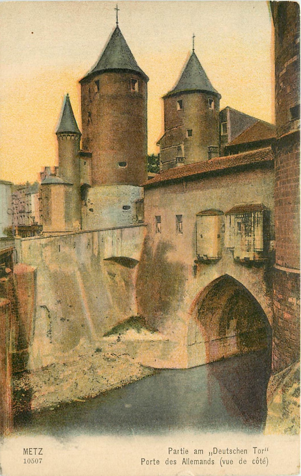 CPA Metz Porte des Allemands vue de cote 