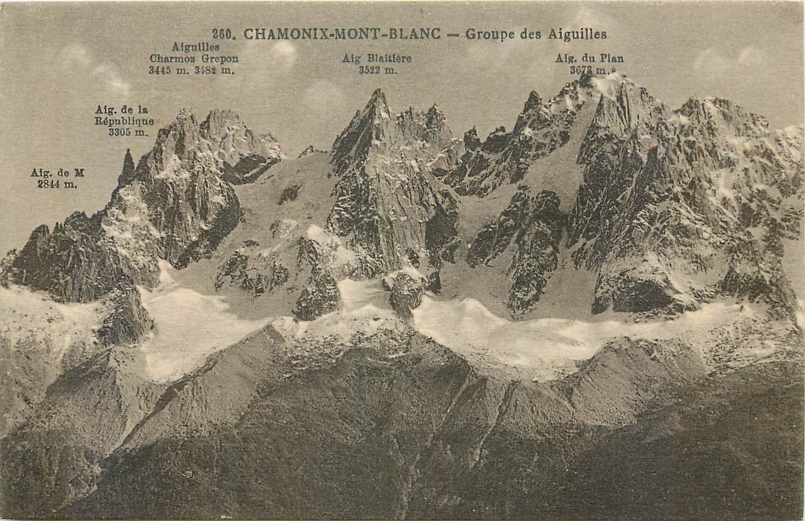 CPA Chamonix Mont Blanc groupe des Aiguilles 