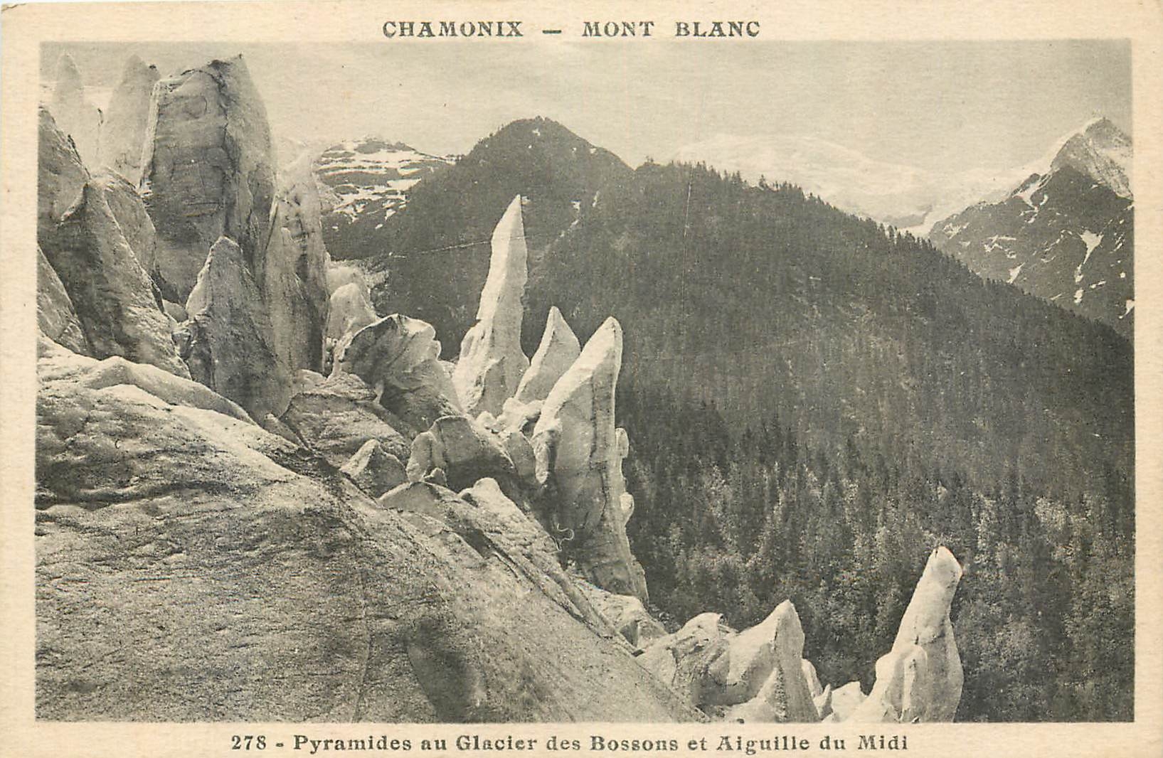 CPA Chamonix Mont Blanc Pyramides au Glacier des Rossons et Aiguille du Midi 