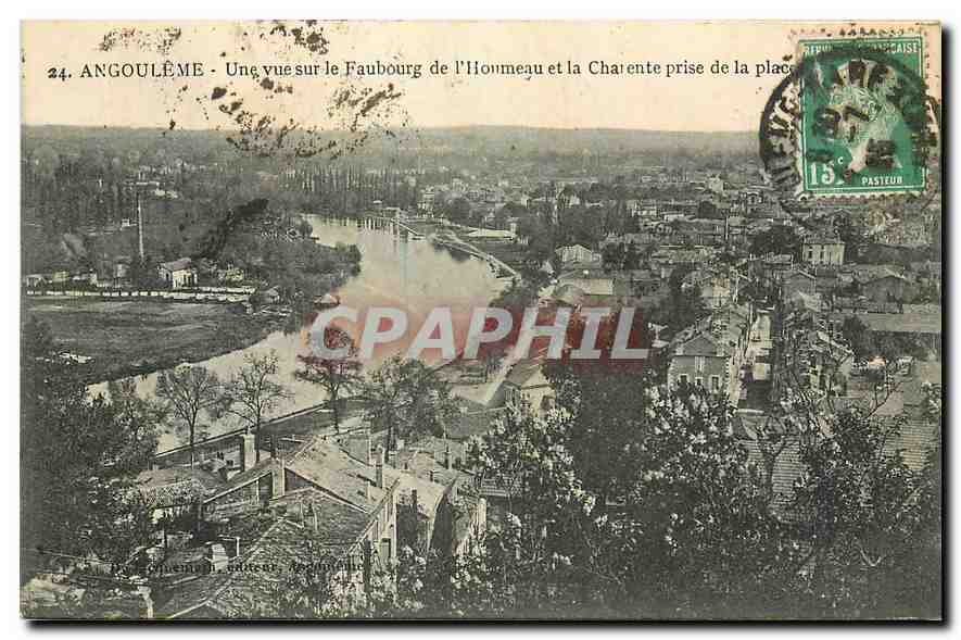 CPA Angouleme une vue sur le Faubourg de l'Houmeau et la Charente prise de la place 