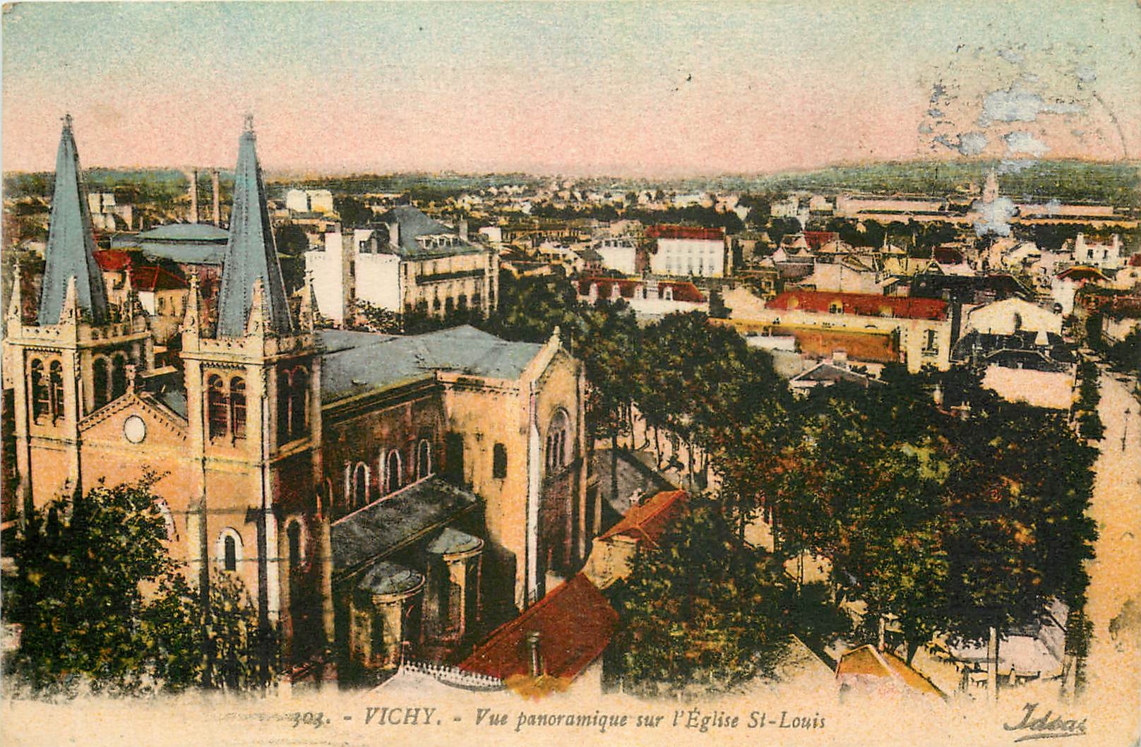 CPA Vichy vue panoramique sur l'eglise St Louis 