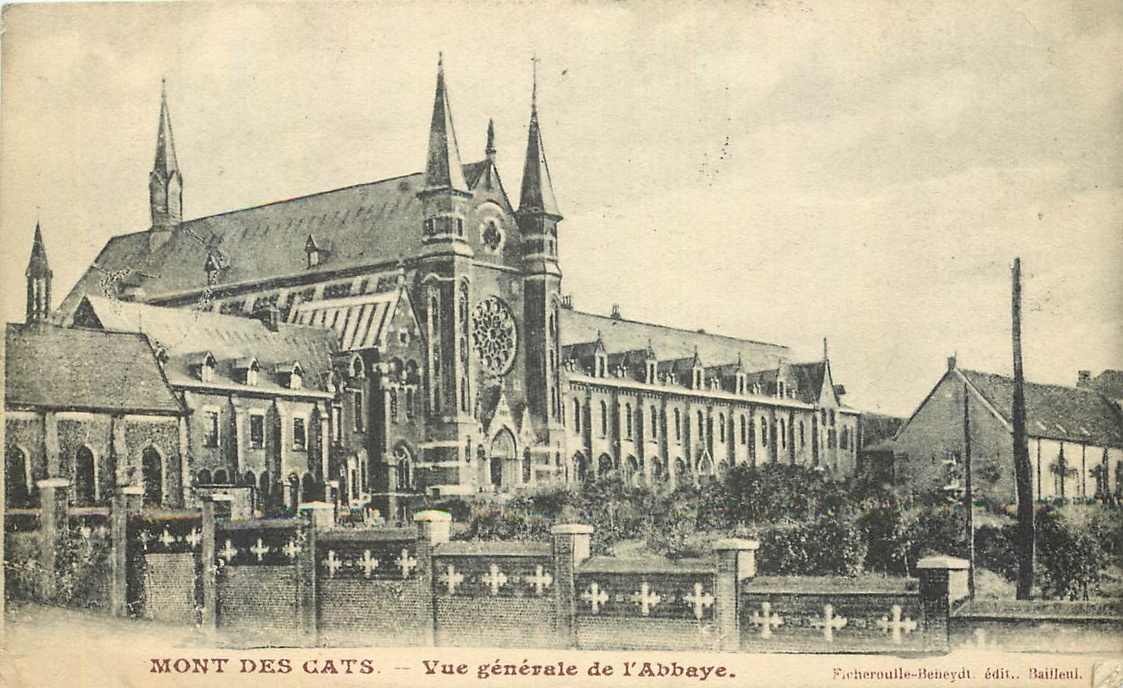 CPA Mont des Cats vue generale de l'Abbaye 