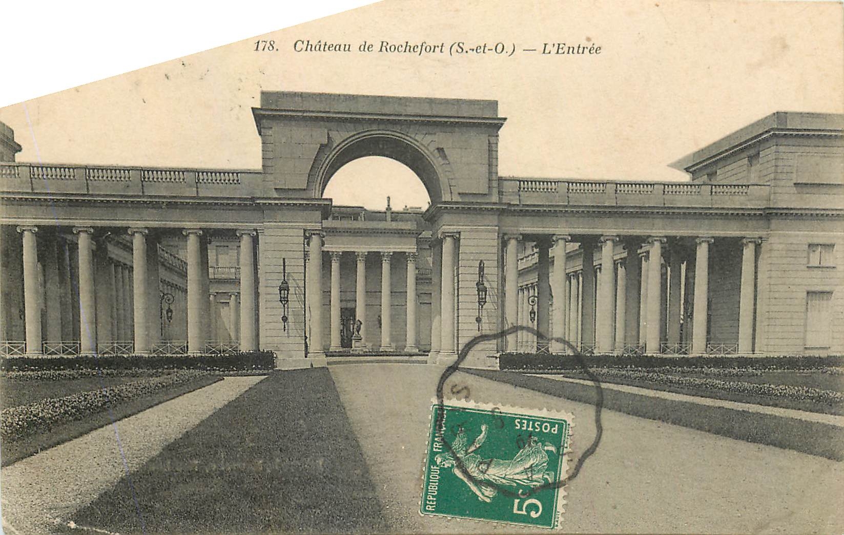 CPA Chateau de Rochefort S et O l'entree 