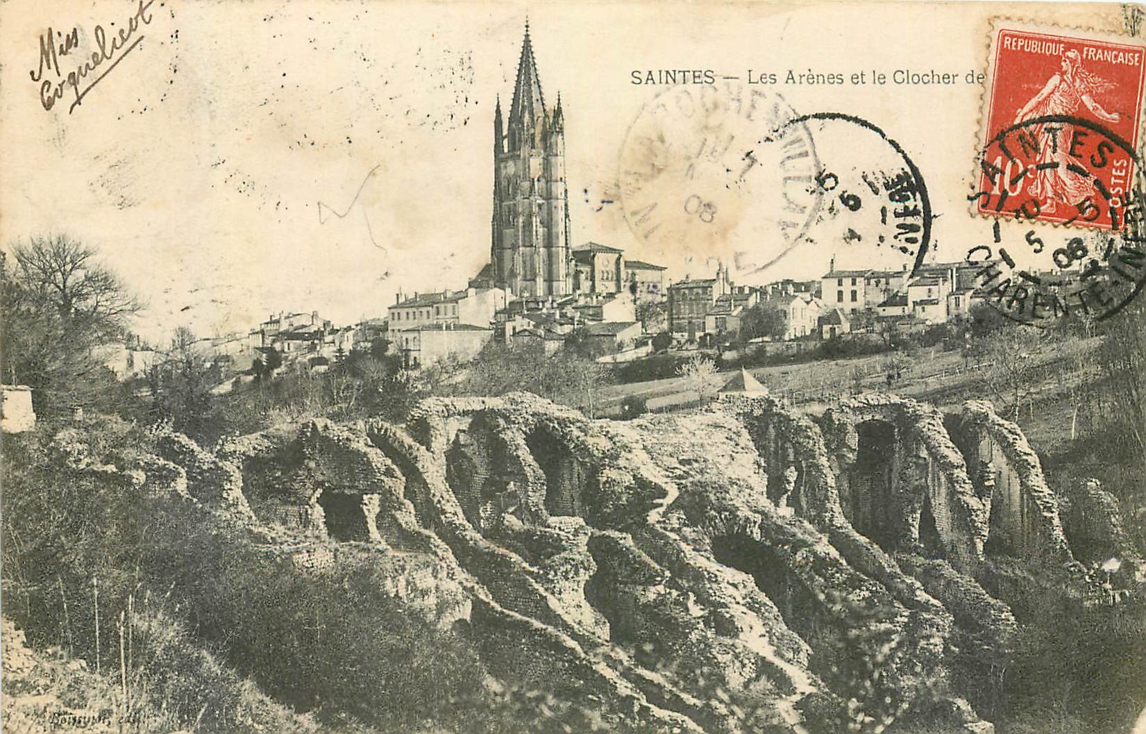 CPA Saintes Les Arenes et le clocher 