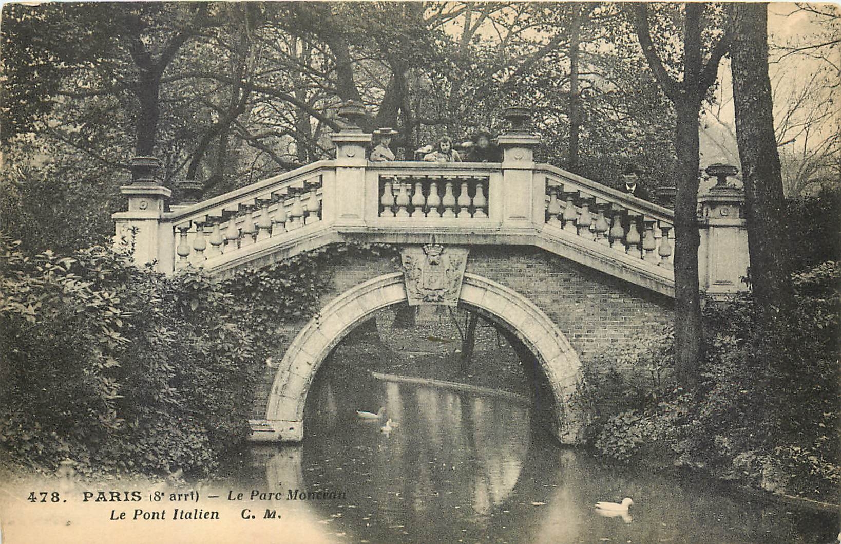 CPA Paris Le Parc Monceau Le Pont Italien 