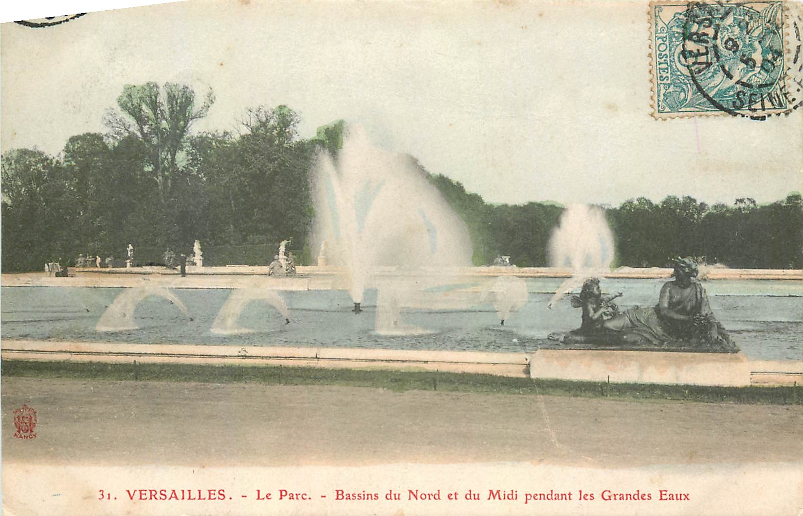 CPA Versailles Le Parc Bassin du Nord et du Midi pendant les Grandes Eaux 