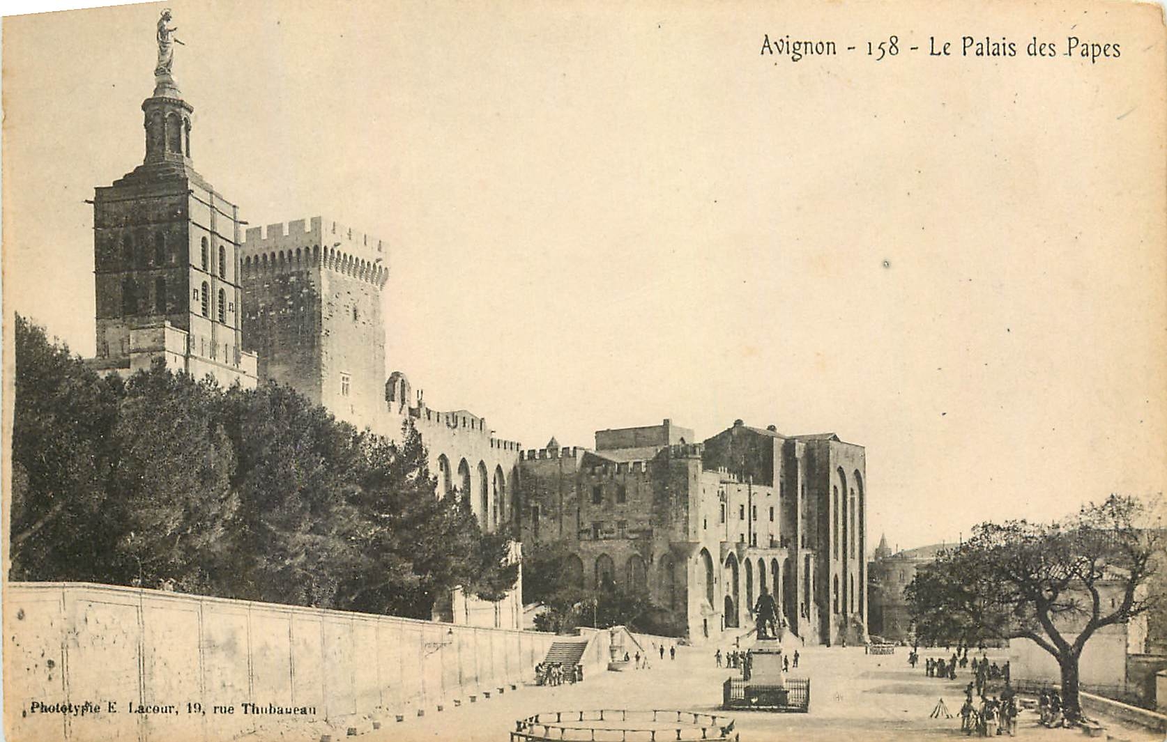 CPA Avignon Le Palais des Papes 