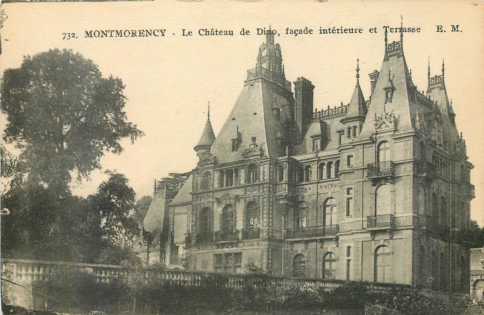 CPA Montmorency Le Chateau de Dino facade interieure et Terrasse 