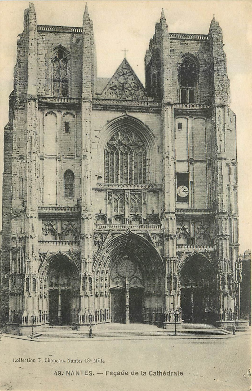 CPA Nantes Facade de la Cathedrale 