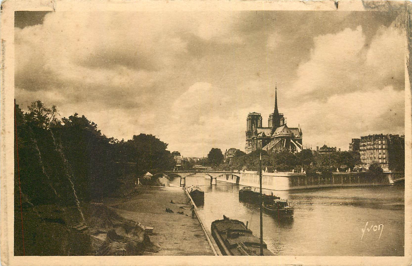 CPA Paris en flanant La Cite Notre Dame 