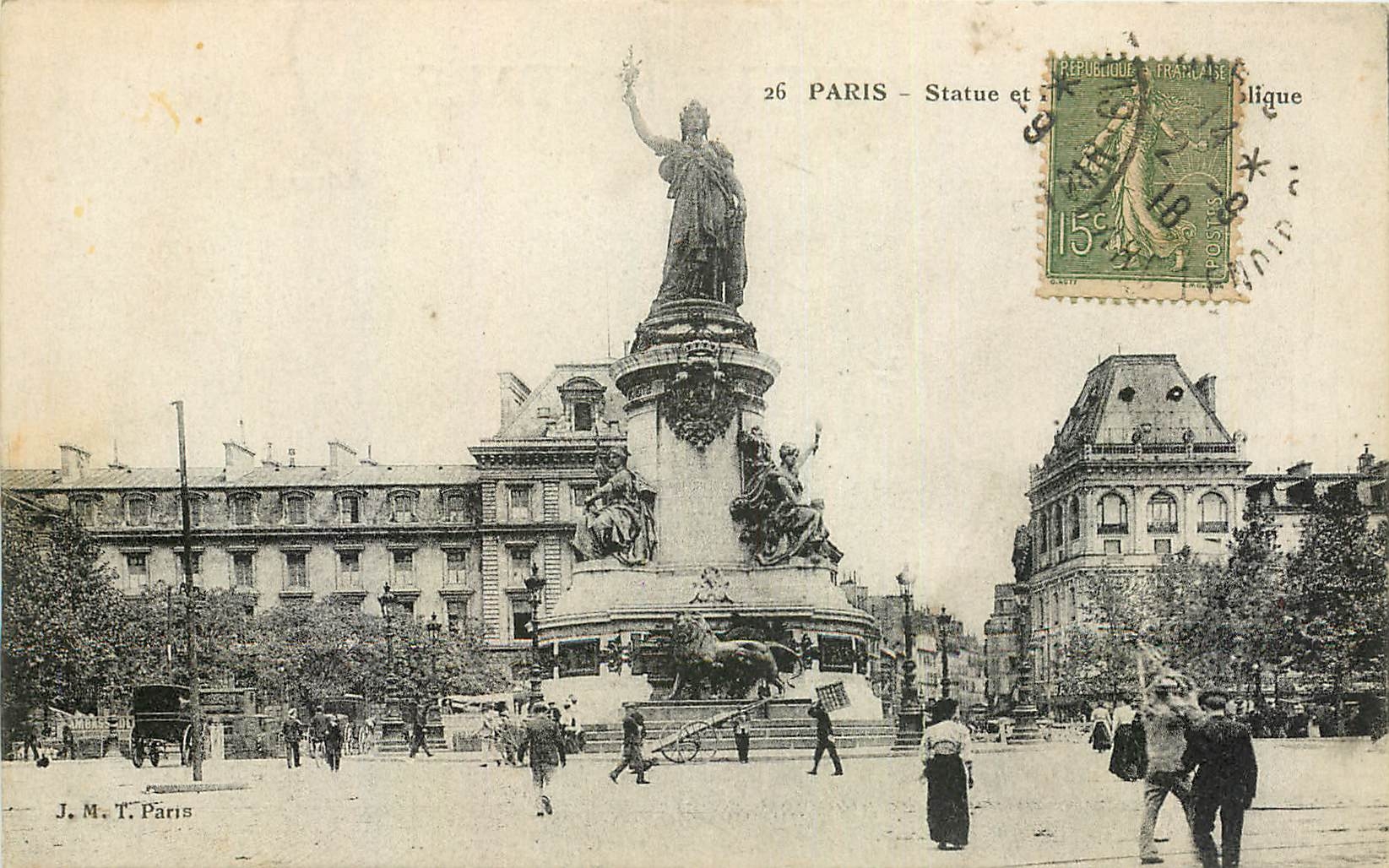 CPA Paris Statue et Place de la Republique 