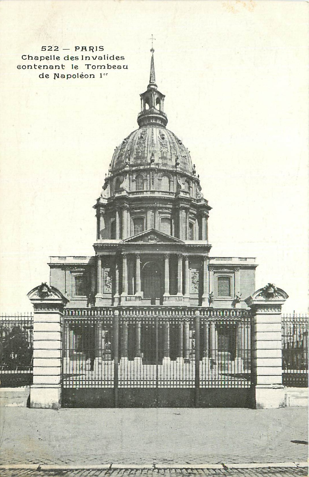 CPA Paris Chapelle des Invalides contenant le Tombeau de Napoleon I 