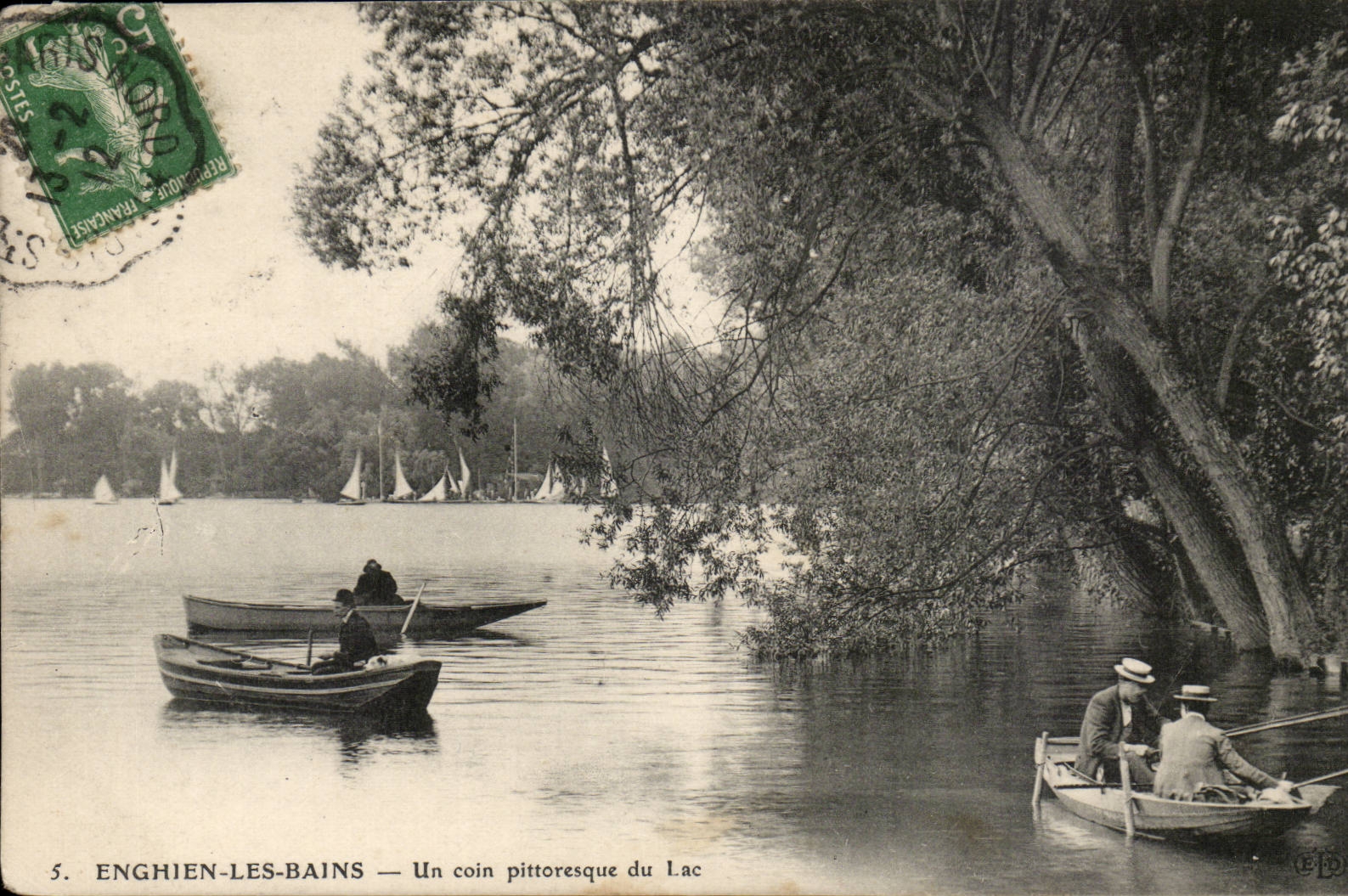 Enghien-les-Bains — Un coin pittoresque du Lac