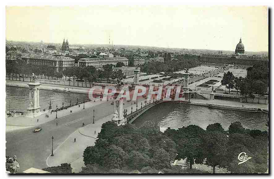 CPA Paris le Pont Alexandre III et l'esplanade des Invalides 