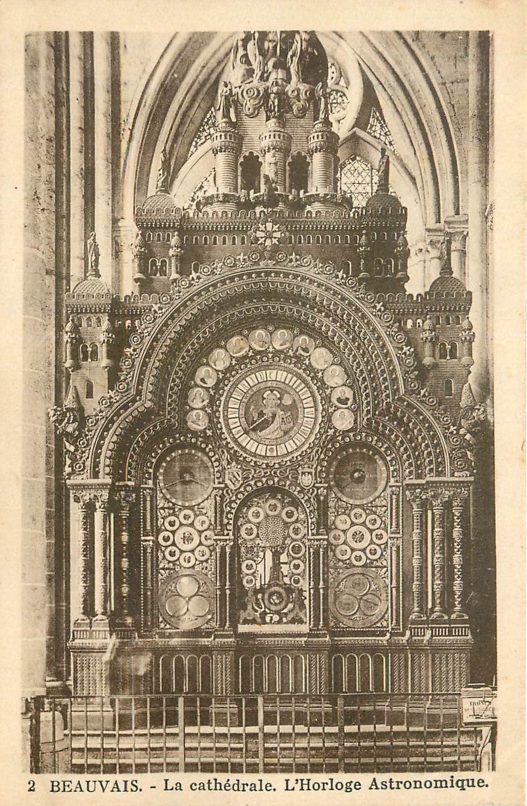 CPA Beauvais la Cathedrale l'Horloge Astronomique 