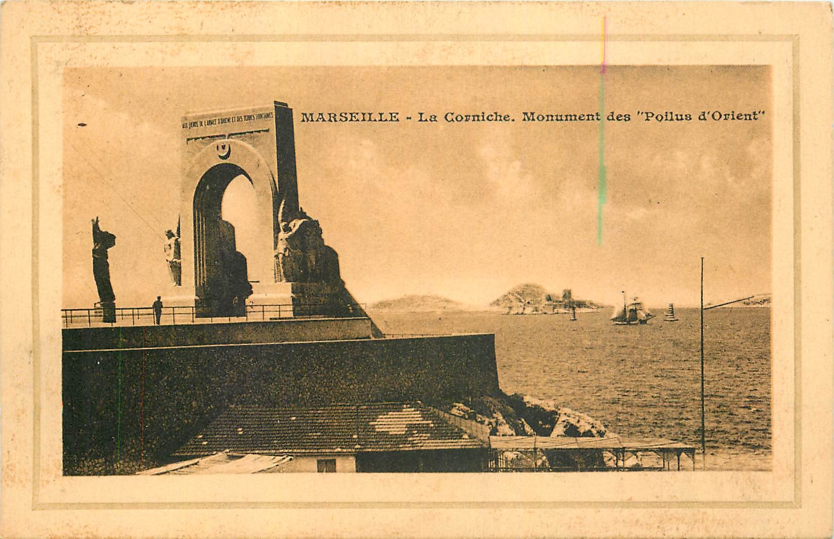 CPA Marseille la Corniche Monument des Poilus d'Orient 