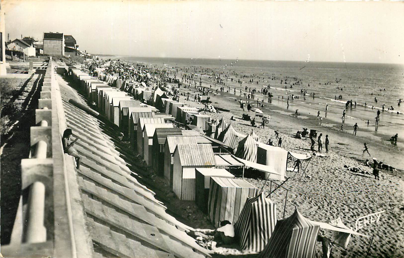 CPA Saint Gilles sur Vie Vendee la Plage 