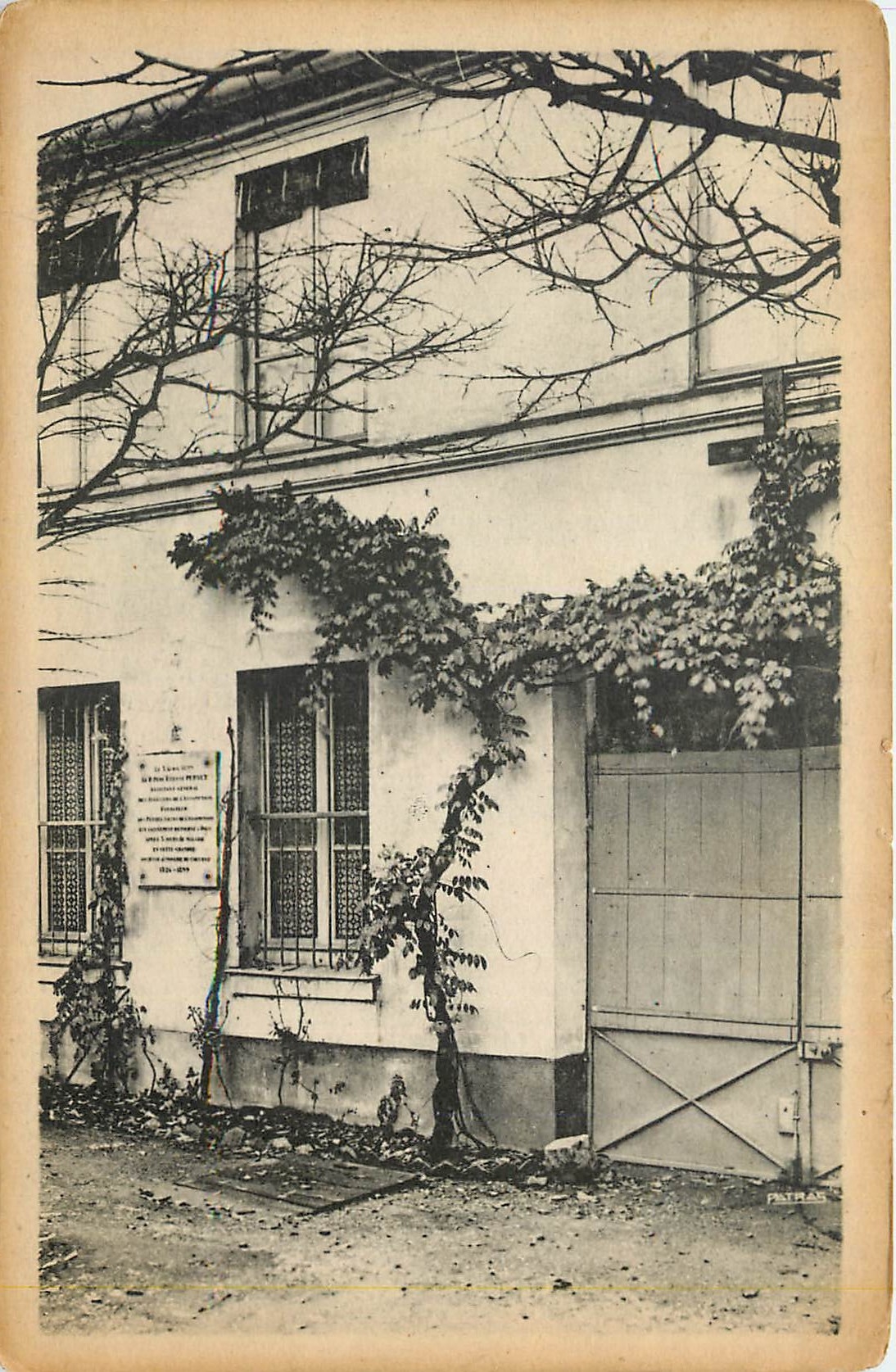 CPA Maison Mere des Petites Soeurs de l'Assomption Ancienne Aumonerie ou est decede le R Pere Pernet