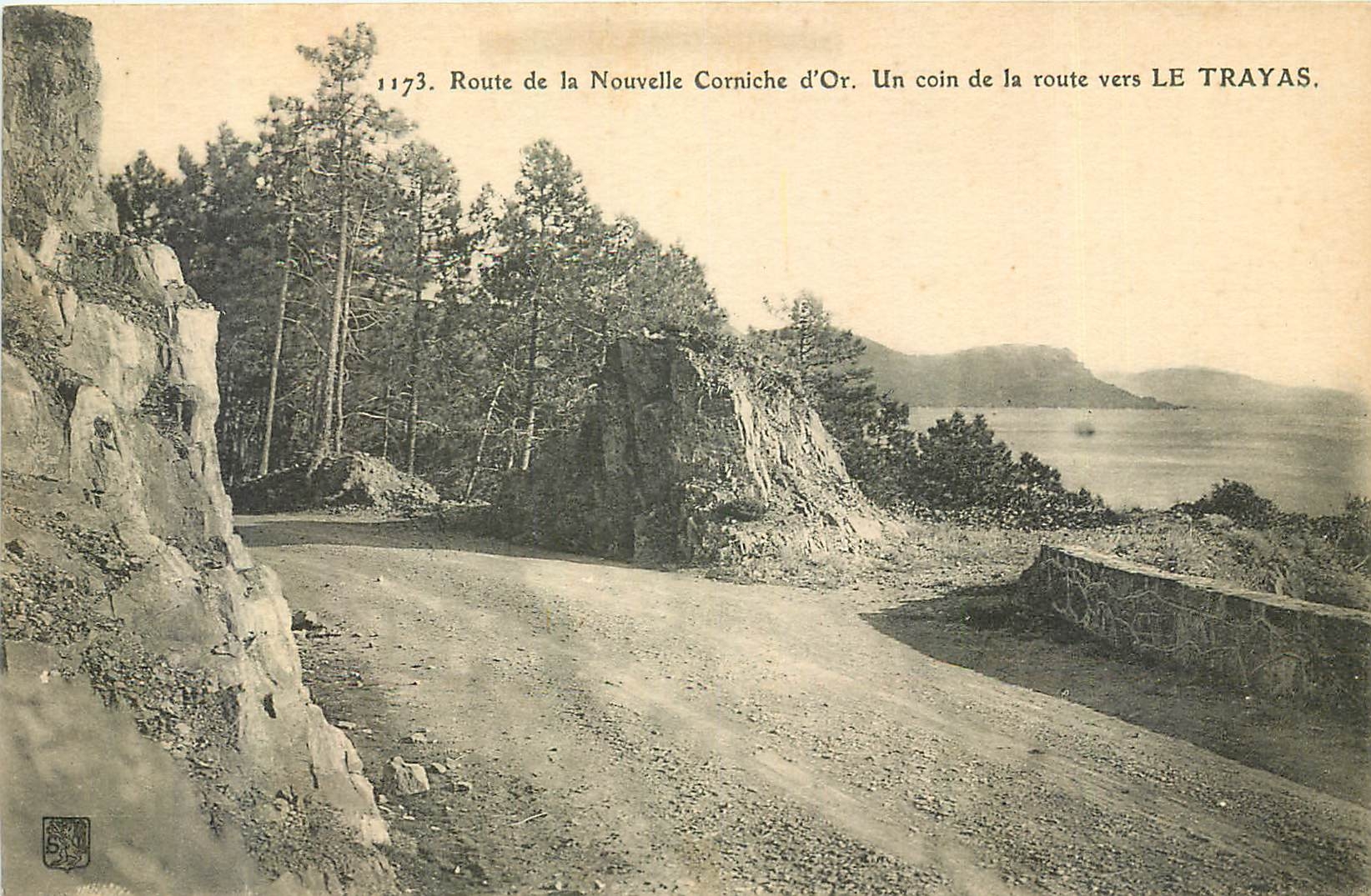 CPA Route de la Nouvelle Corniche d'Or un Coin de la Route Vers le Trayas 
