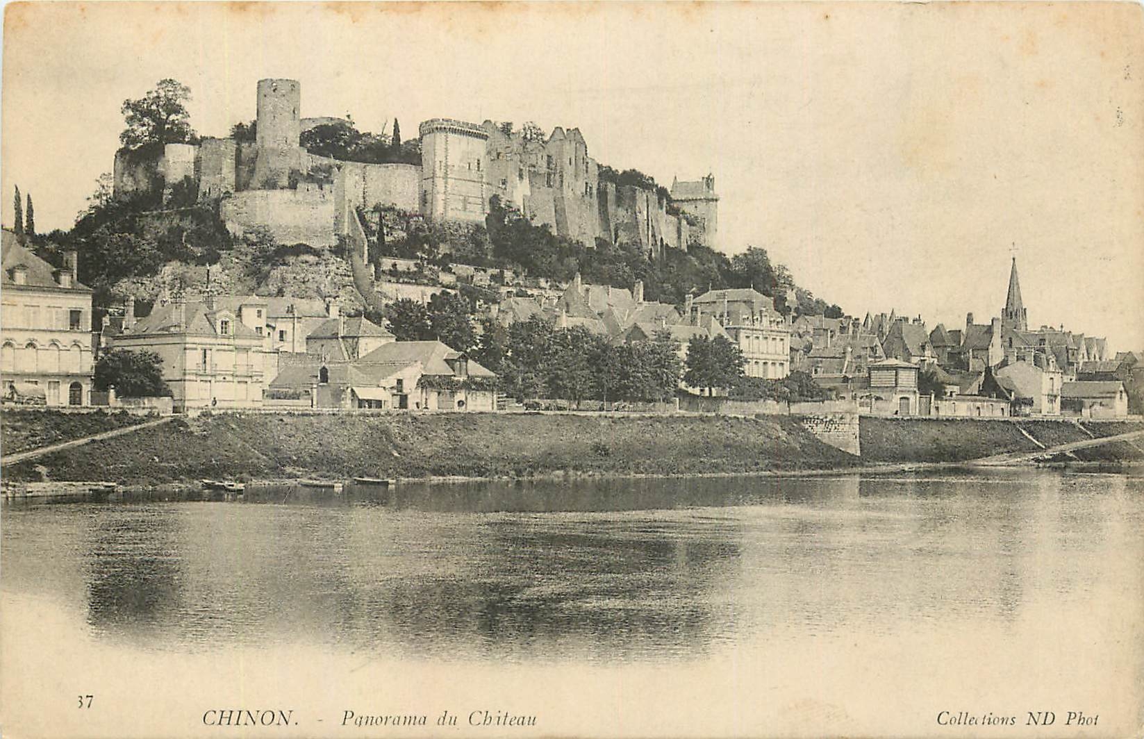 CPA Chinon panorama du Chateau 