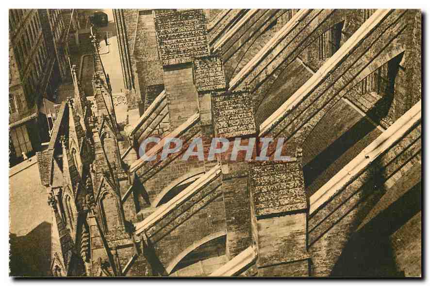 CPA Cathedrale de Coutances arcs boutants bas cote sud 
