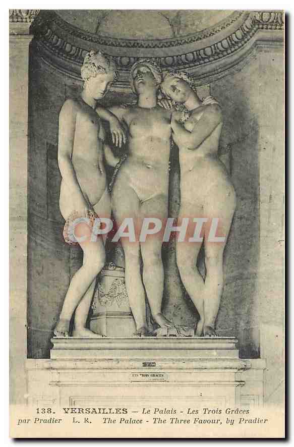 CPA Versailles le palais les trois graces par Pradier 