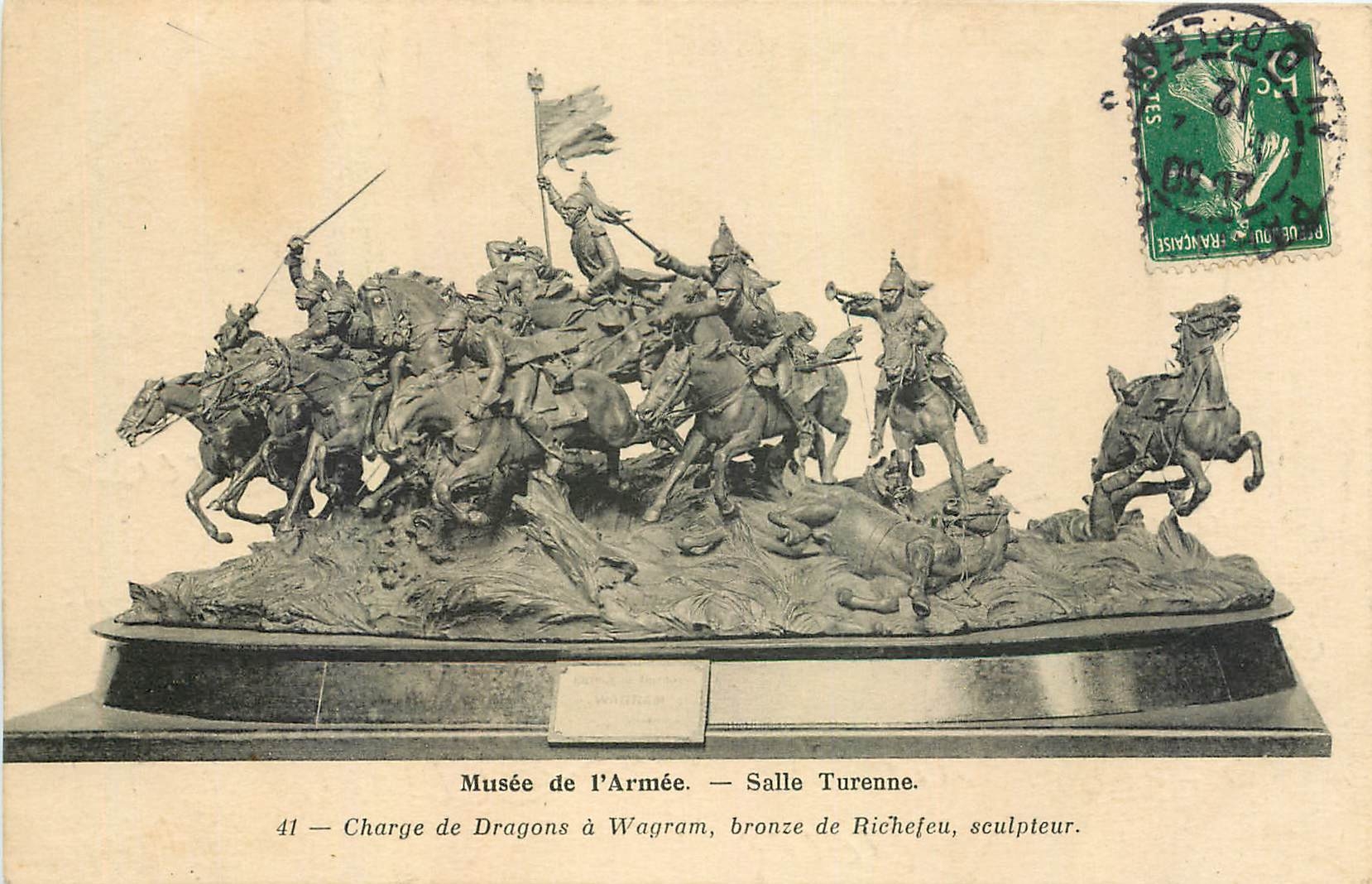 CPA Musee d'Armee salle Turenne charge de Dragons a Wagram bronze de Richefeu sculpteur 