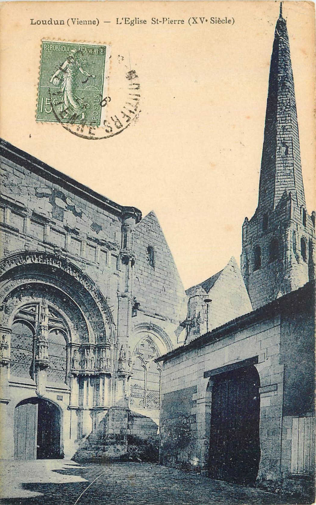 CPA Loudun Vienne l'Eglise St Pierre XV siecle 